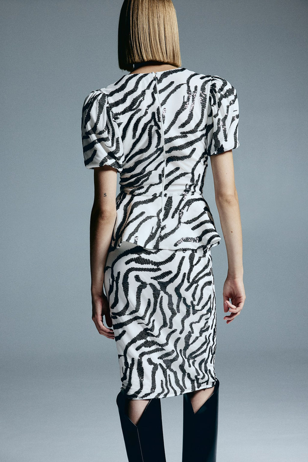 Falda de tubo con estampado de lentejuelas - H&m фото 3