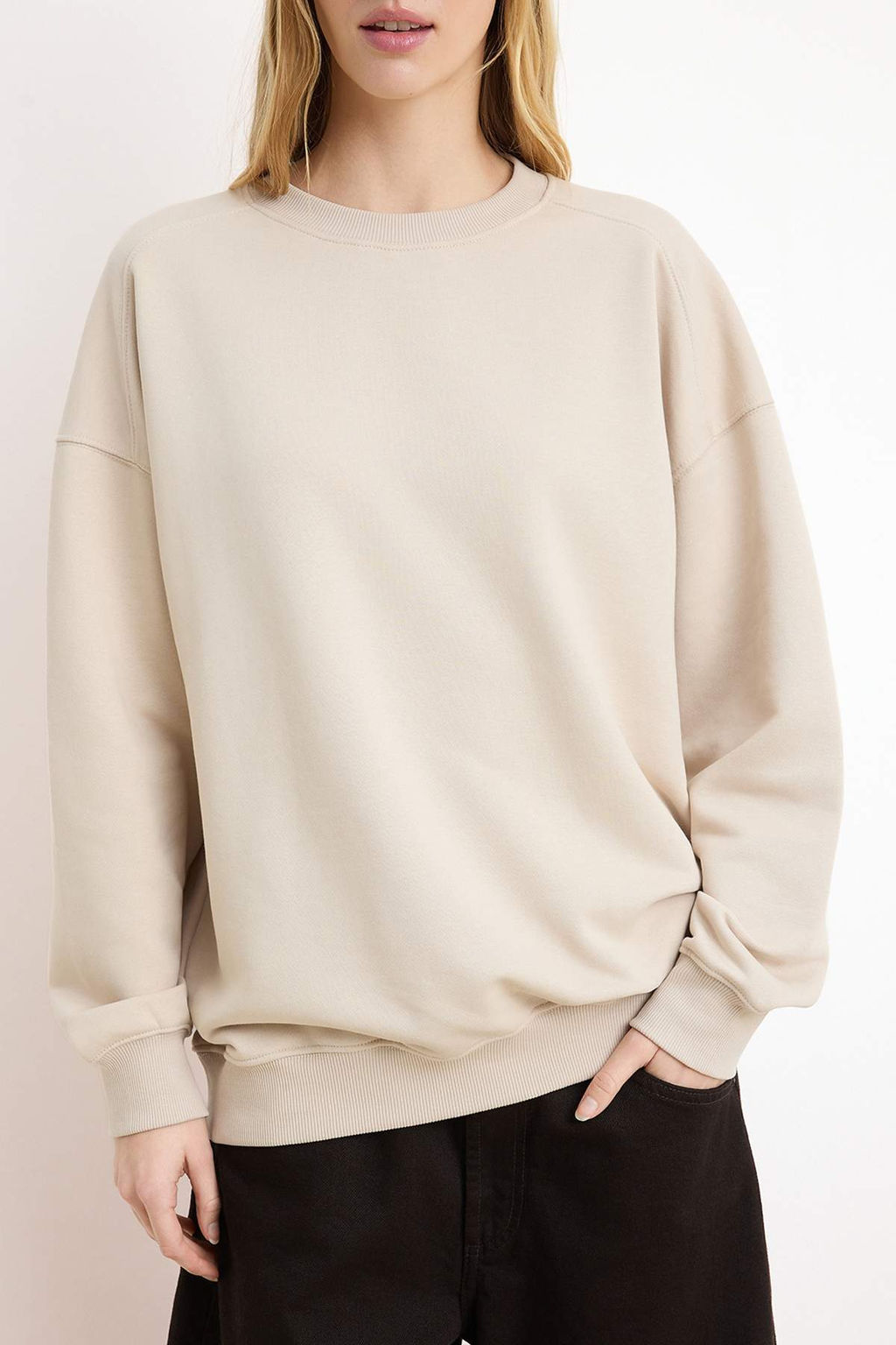 Tas Regular/Normal Kal?p Dusuk Kol Uzun Kollu 3 Iplik Sardonsuz Orme Sweatshirt TWOSS26SW00010 - Trendyolmilla фото 3