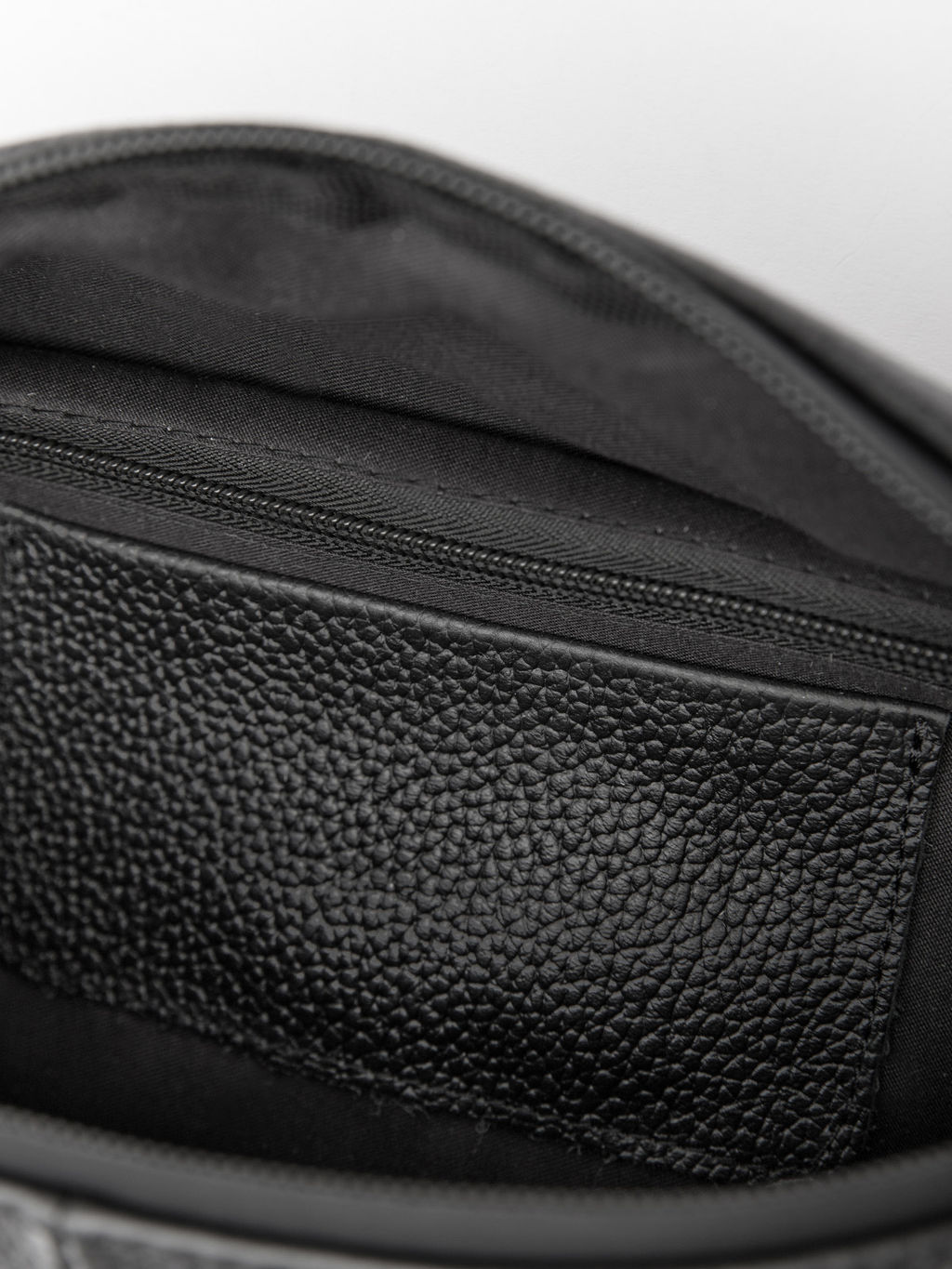 0095 12 01 Сумка мужская