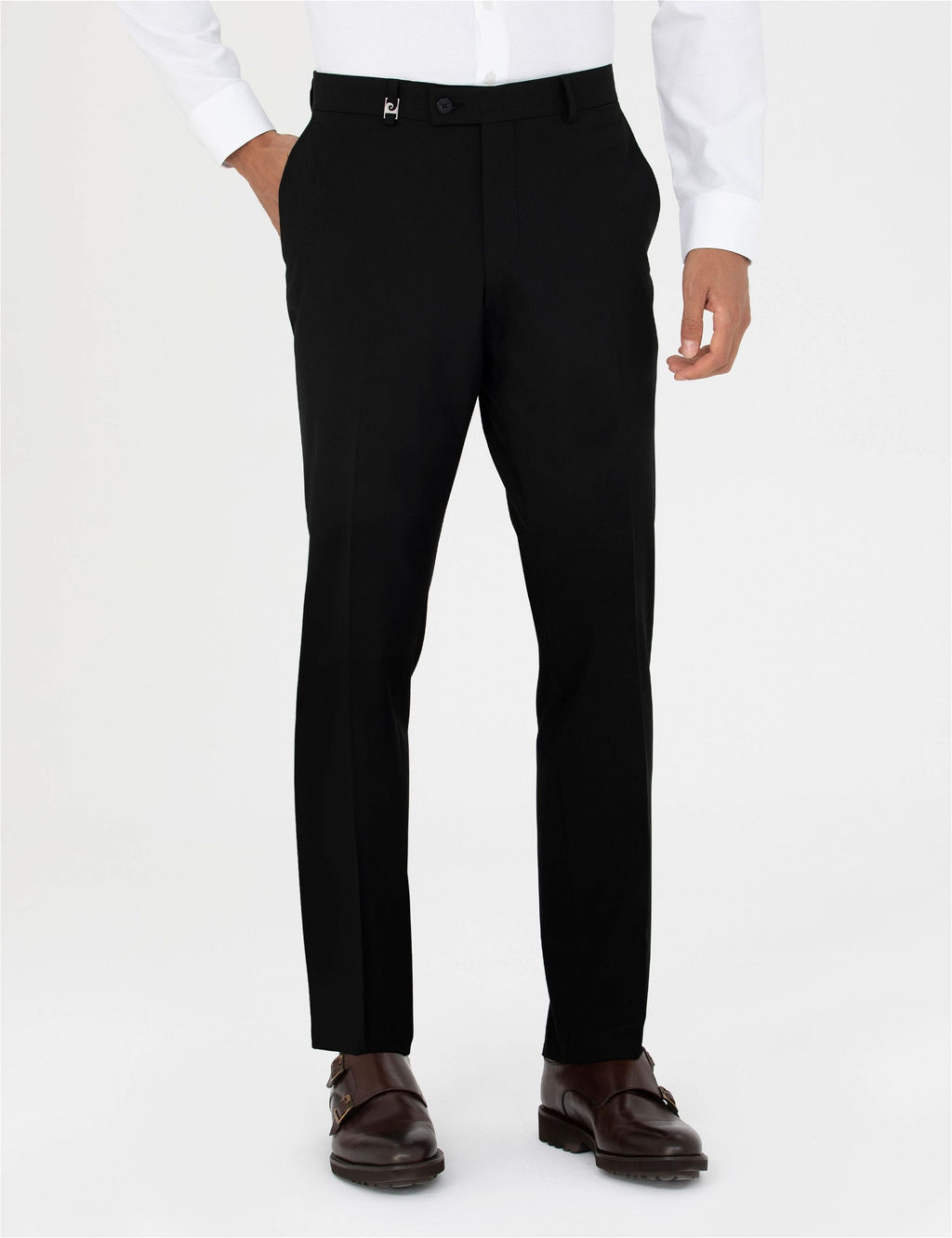 Siyah Slim Fit Kuma_ Pantolon