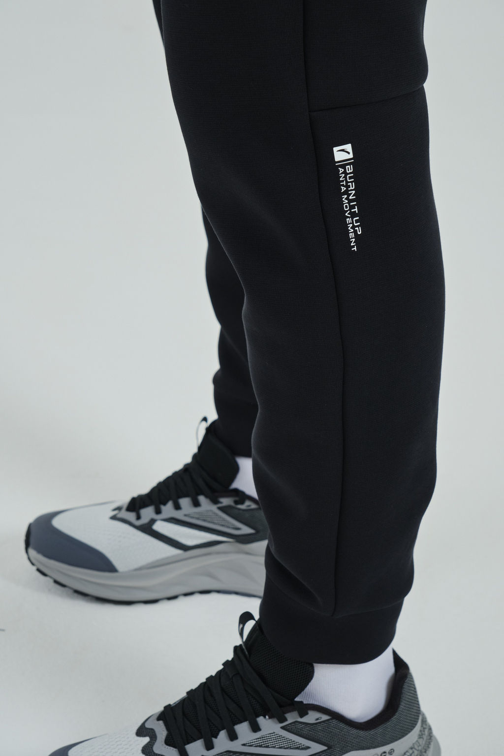 Брюки трикотажные Anta