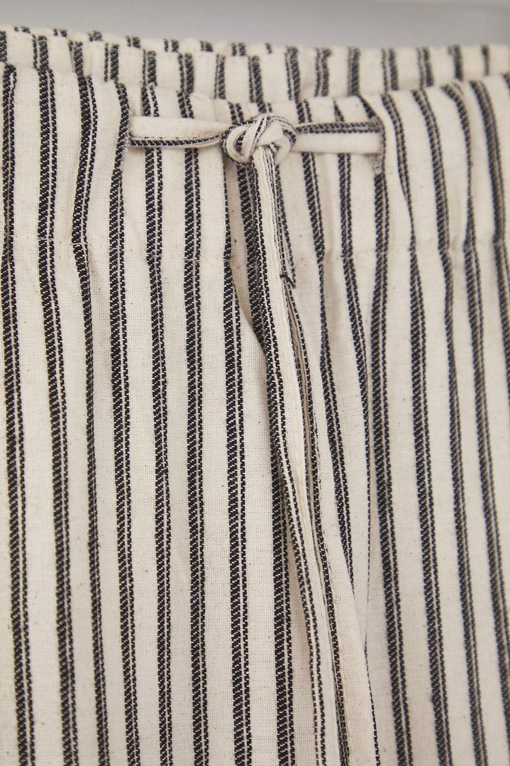 Cok Renkli Cizgili Beli Lastikli Pantolon TWOSS25PL00134