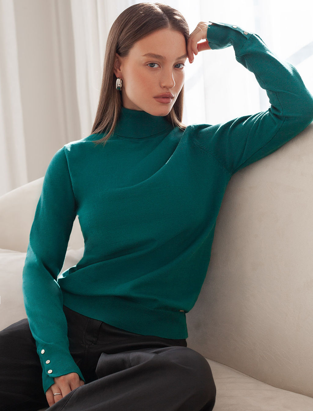 D34.197 Свитер женский зеленый