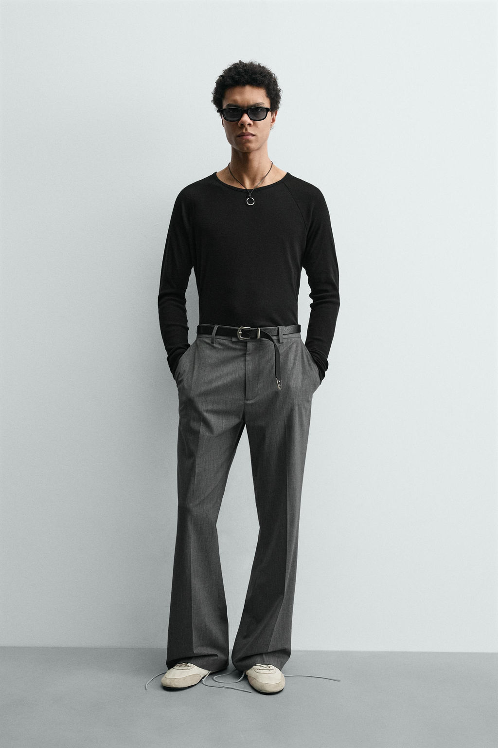 CAMISETA SLIM FIT LIGHTWEIGHT / Antracita oscuro