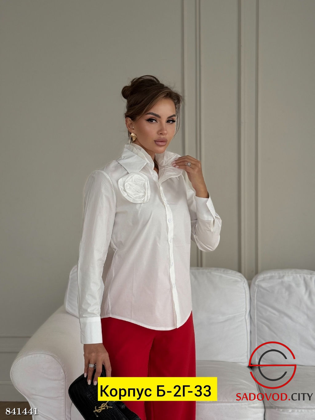 Рубашка женская с цветком