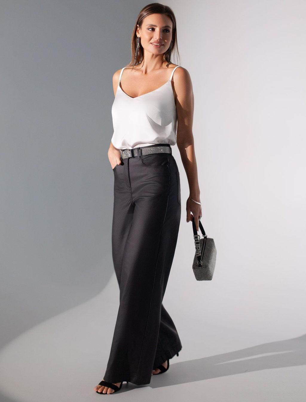 D23.064 Топ женский натуральный белый