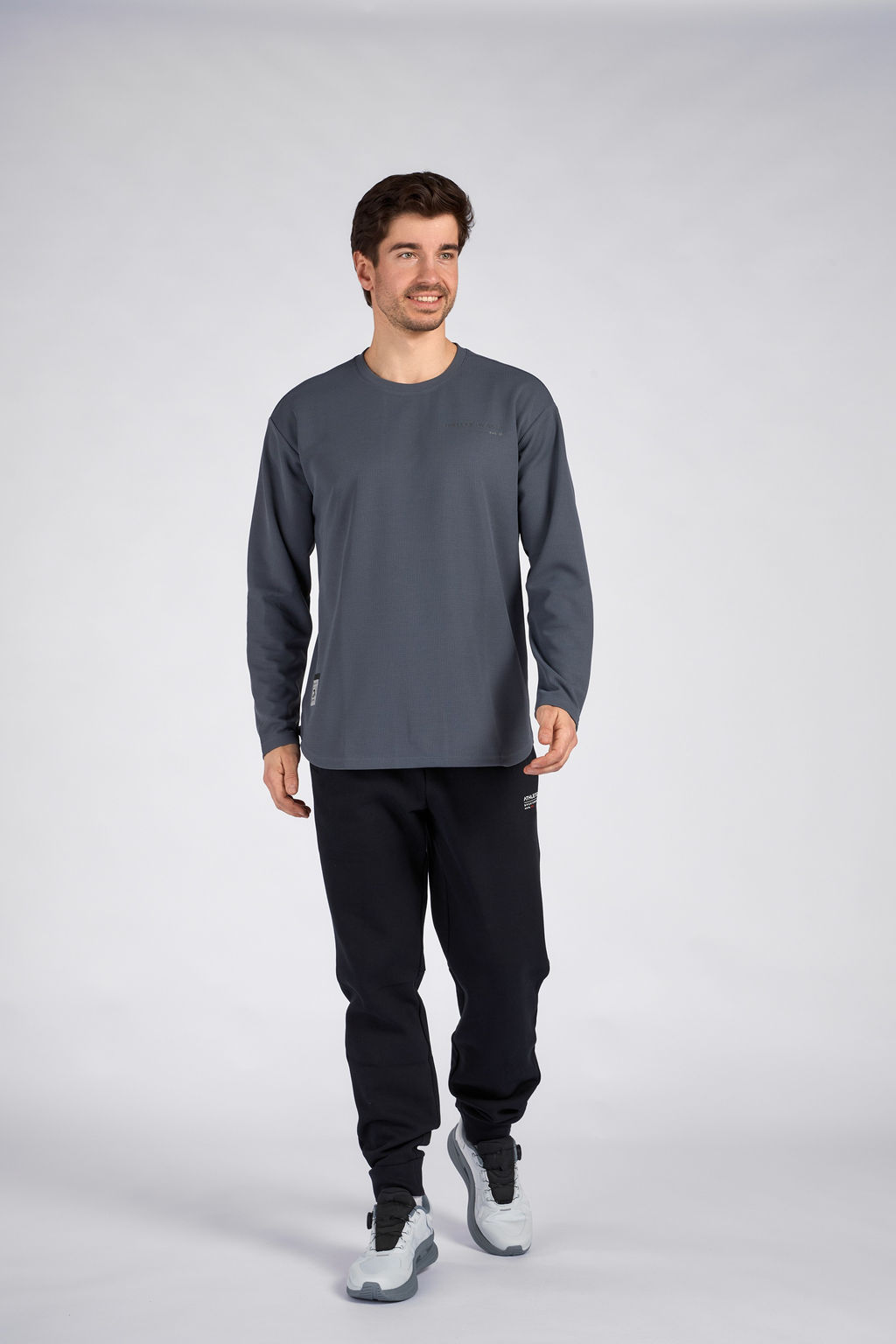 Лонгслив Серый