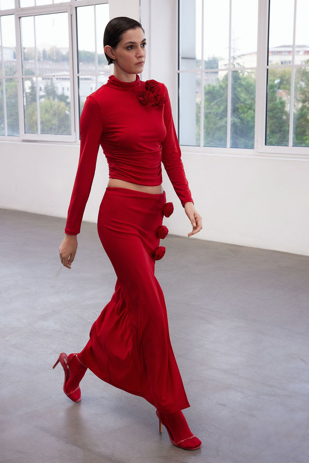 Limited Edition Orme Gul Detayl? Krep Bluz TPRAW25BZ00006 - Trendyolmilla фото 3