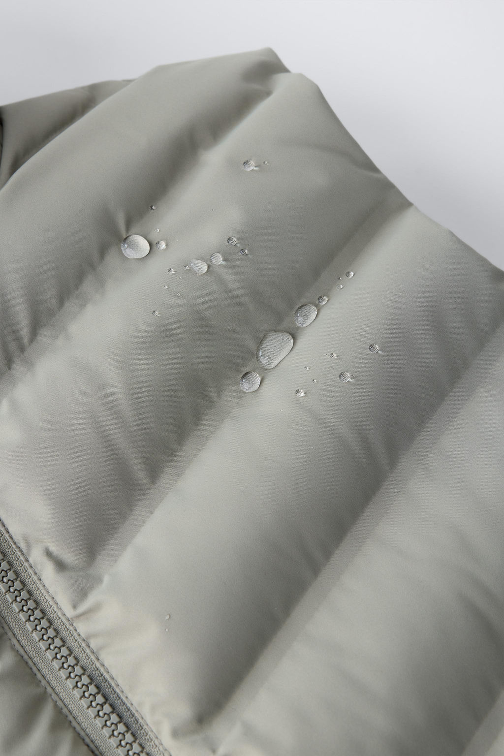 CHALECO ULTRALIGERO CAPUCHA WATER REPELLENT / Beige - Zara фото 8