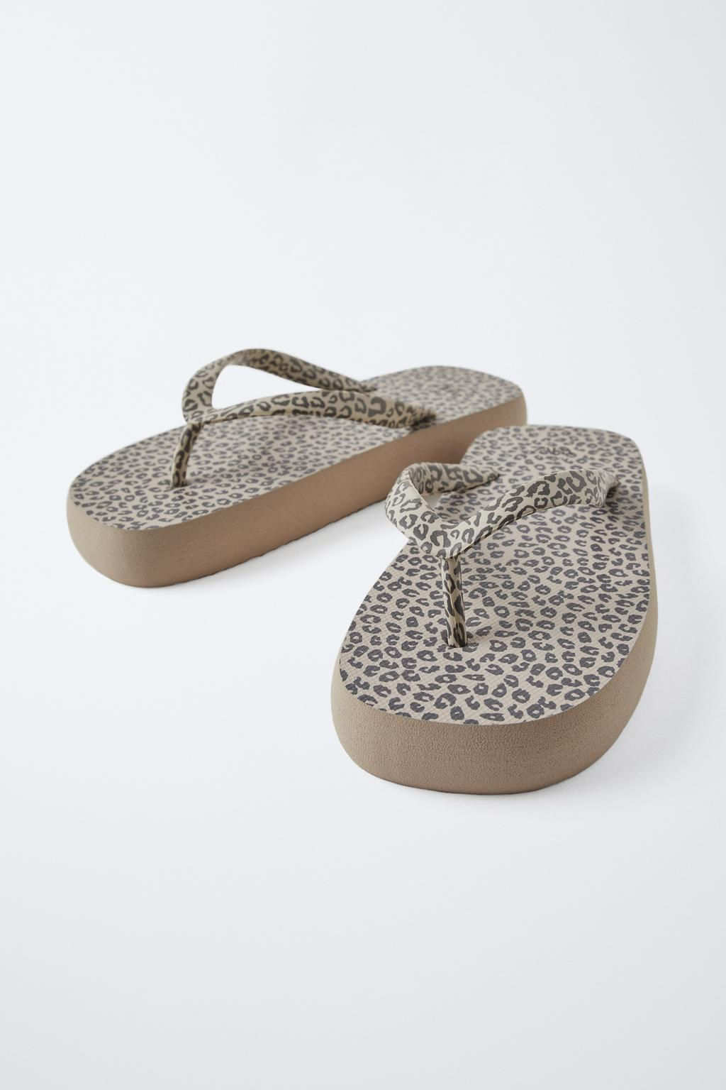 ANIMAL PRINT POOL SANDALS - Zara фото 3