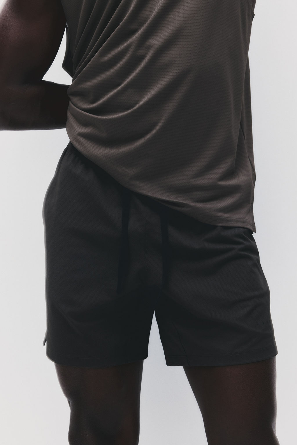 Pantal?n corto de deporte con DryMove - H&m фото 12