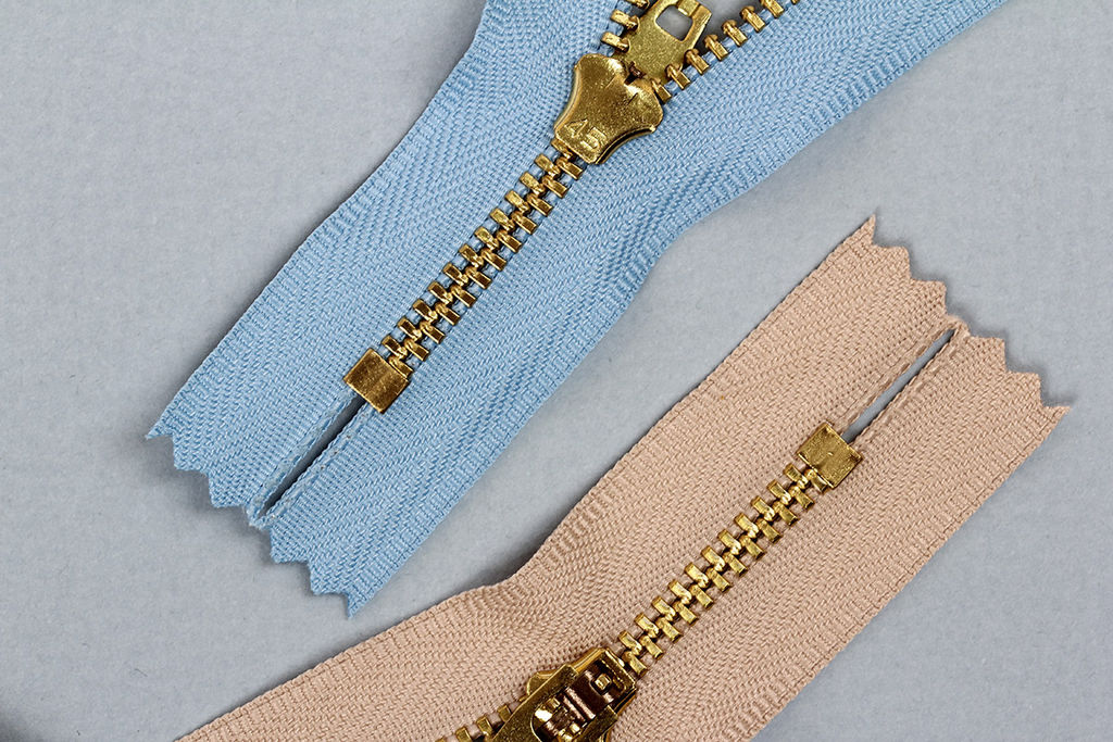 Молния Металл JIN 4L 6 см латунь № 1 Тип 4 10 шт Gamma