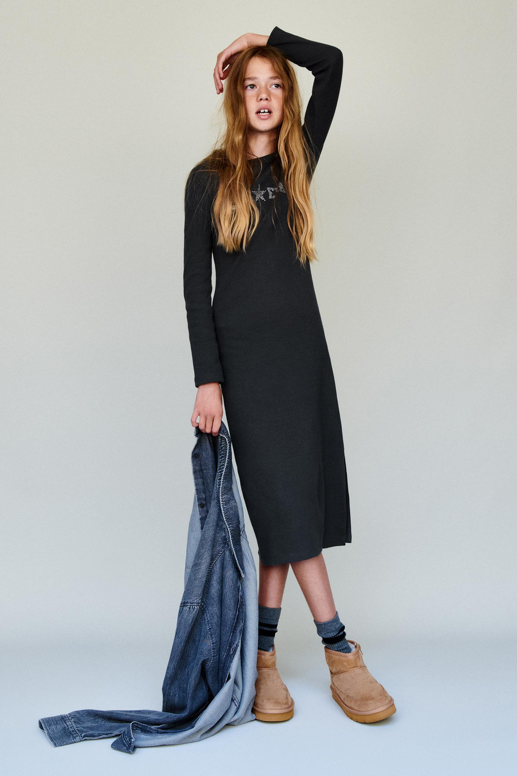 LONG RIBBED DRESS WITH RHINESTONE TEXT - Zara фото 5