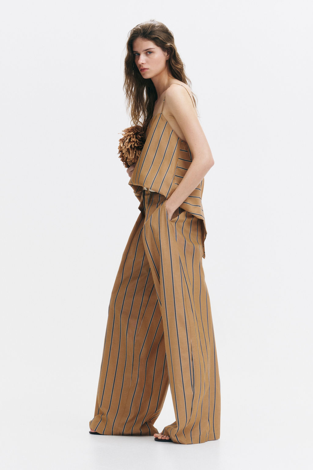 Pantal?n amplio con detalle cruzado - H&m фото 6