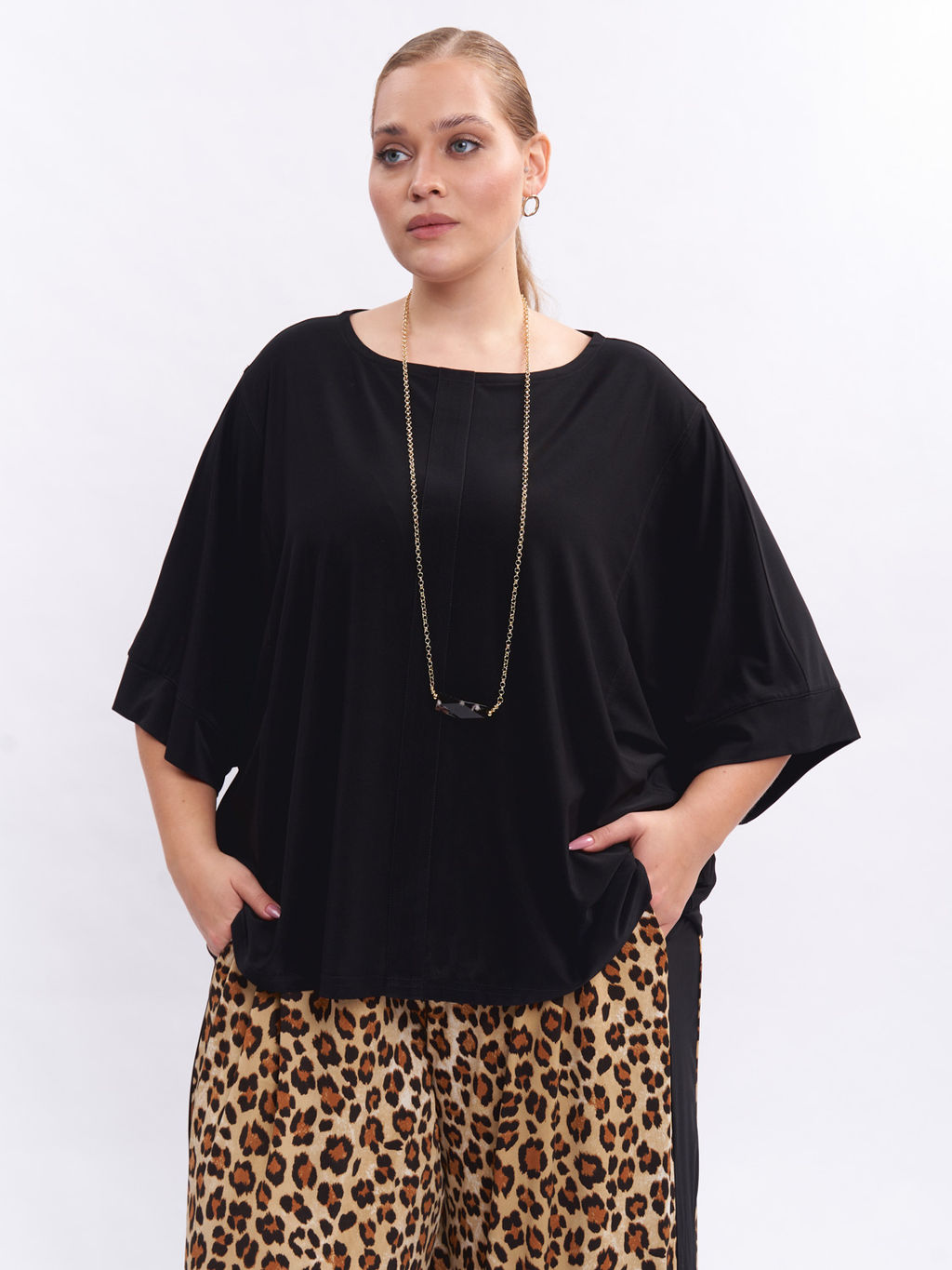 Костюм брючный KO06507LEO01