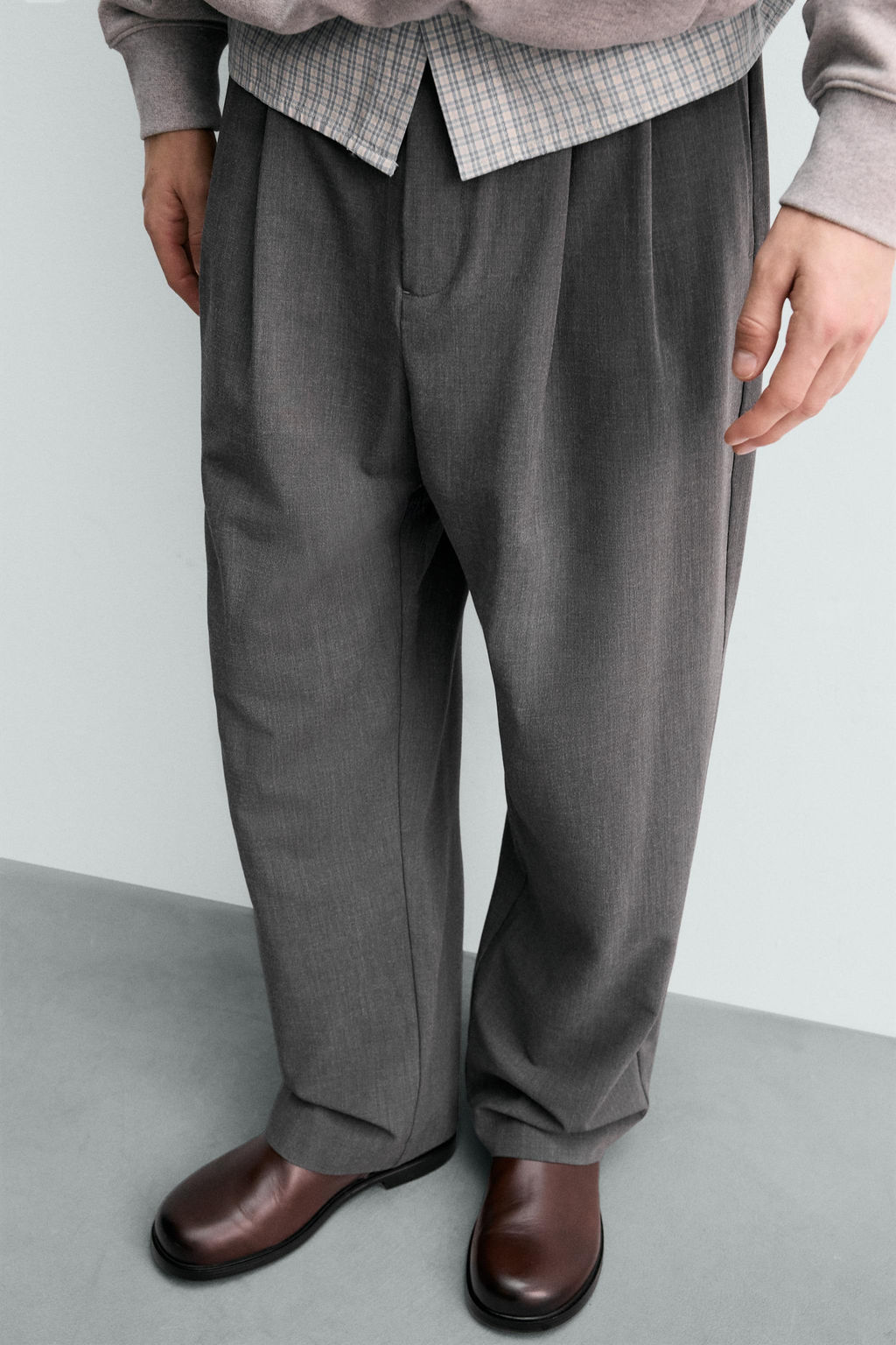 PANTAL?N WIDE FIT PLIEGUES / Gris - Zara фото 5