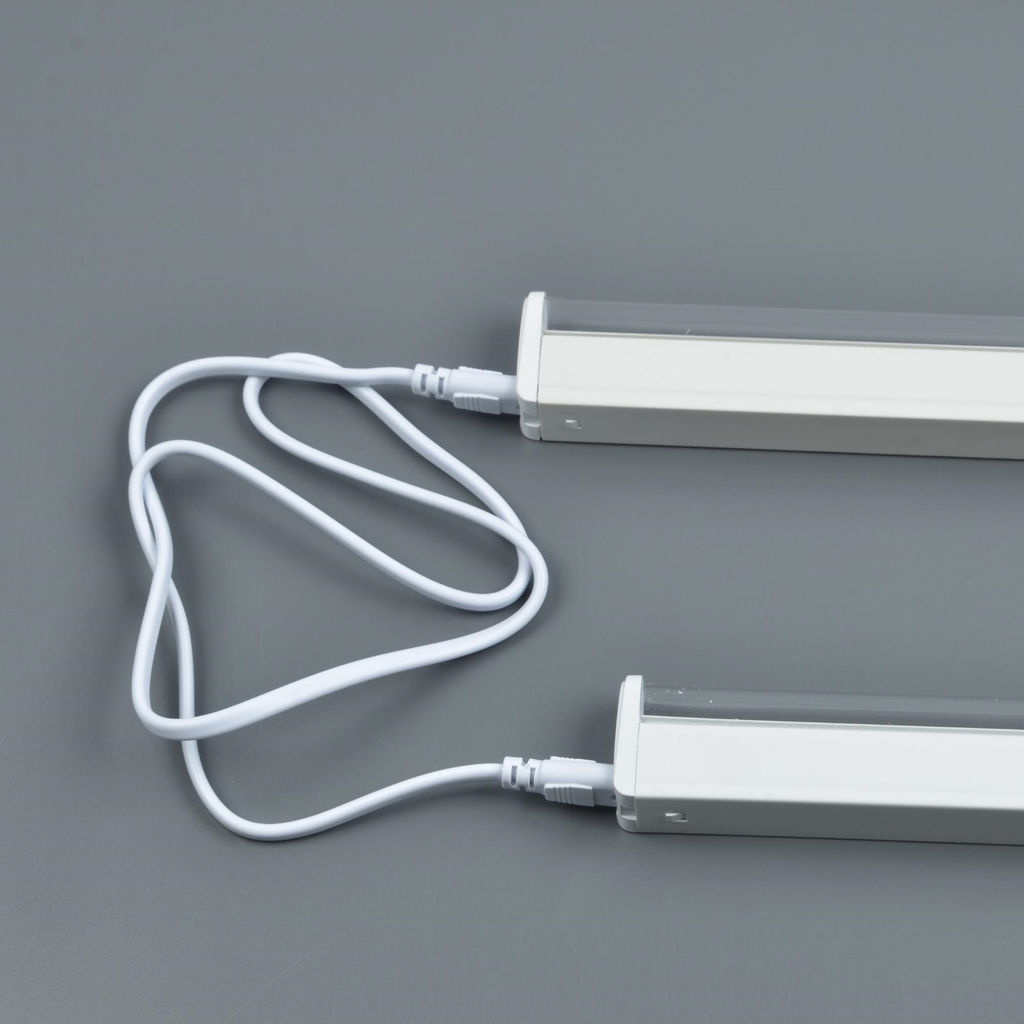 UCX-PP2/L10-080 WHITE 1 POLYBAG Провод для соединения светильников для растений ULI-P. 80 см, 2 контакта. Белый. ТМ Uniel