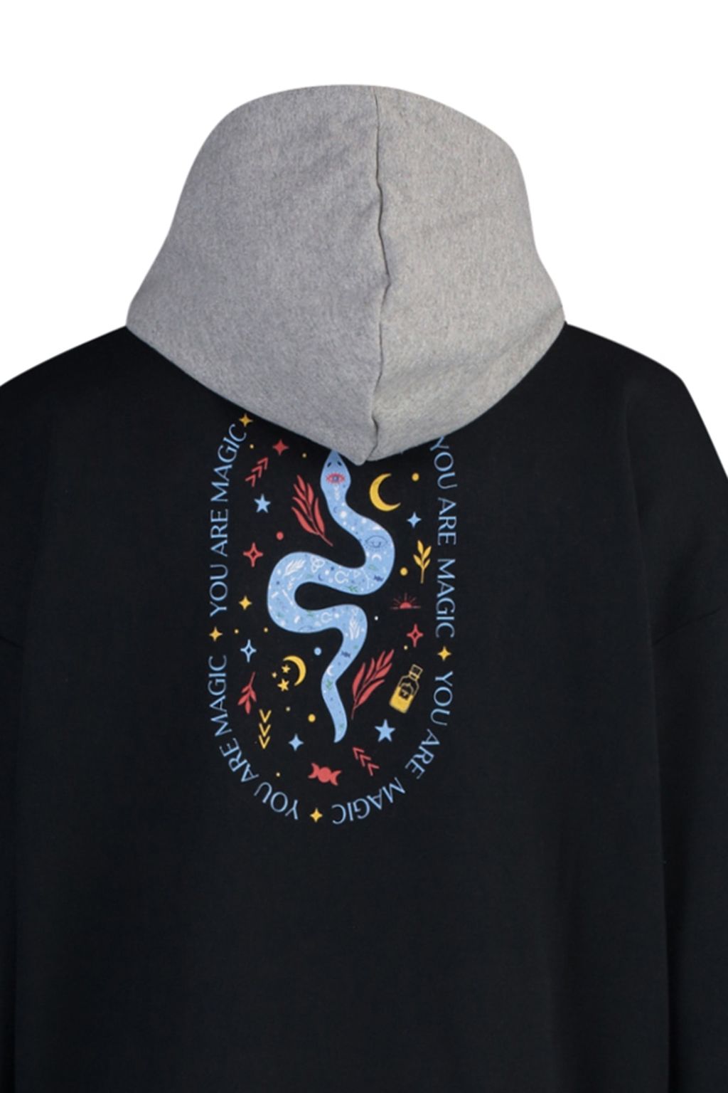 Siyah Oversize/Genis Kesim Kapusonlu Yaz? Bask?l? Ici Polar/S?cak Tutan Sweatshirt TMNAW23SW00023