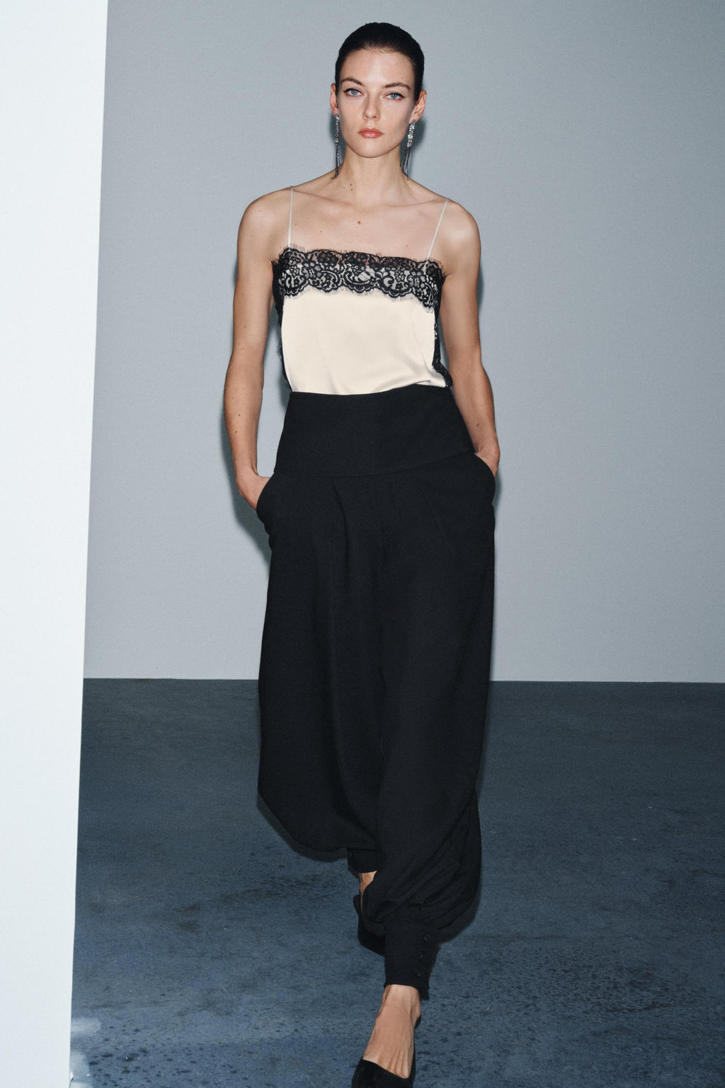 ZW COLLECTION SATIN LACE TOP - Zara фото 9