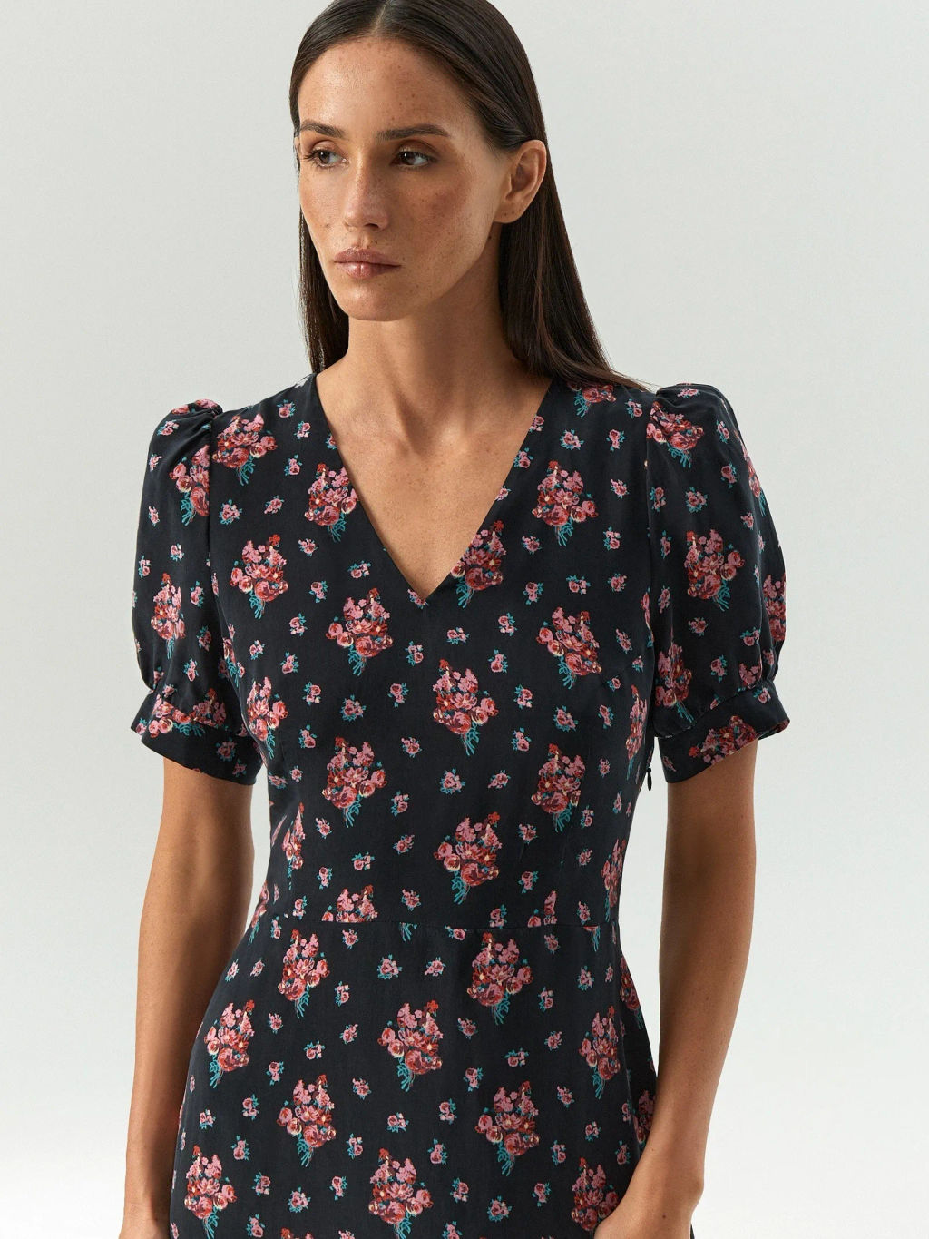 ЕМКА / Платье мини из 100% купры с цветочным принтом - Emka фото 3