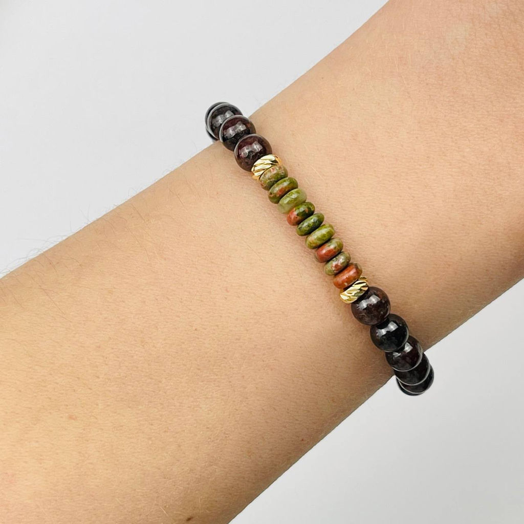 Браслет из Граната и Унакита 17,5 см +