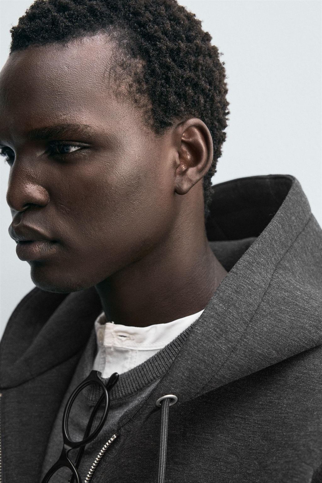 SUDADERA T?CNICA RELAXED FIT CAPUCHA / Gris oscuro - Zara фото 6