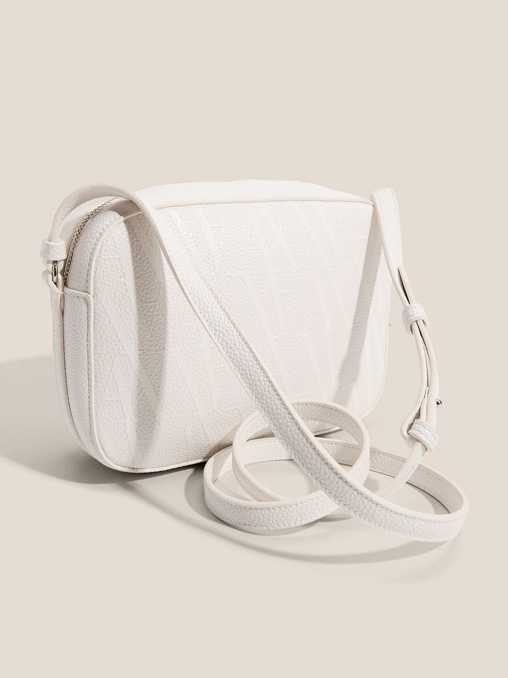 Кросс-боди ARMANI EXCHANGE SILVYE Артикул 4368426, молочно-белый  фото 3