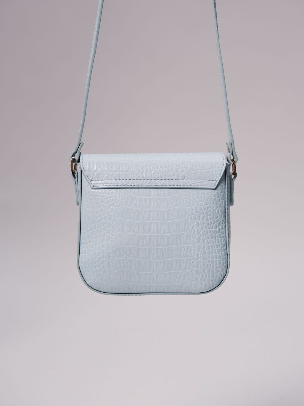 Сумка кожаная через плечо Deboro 3158 голубая вода