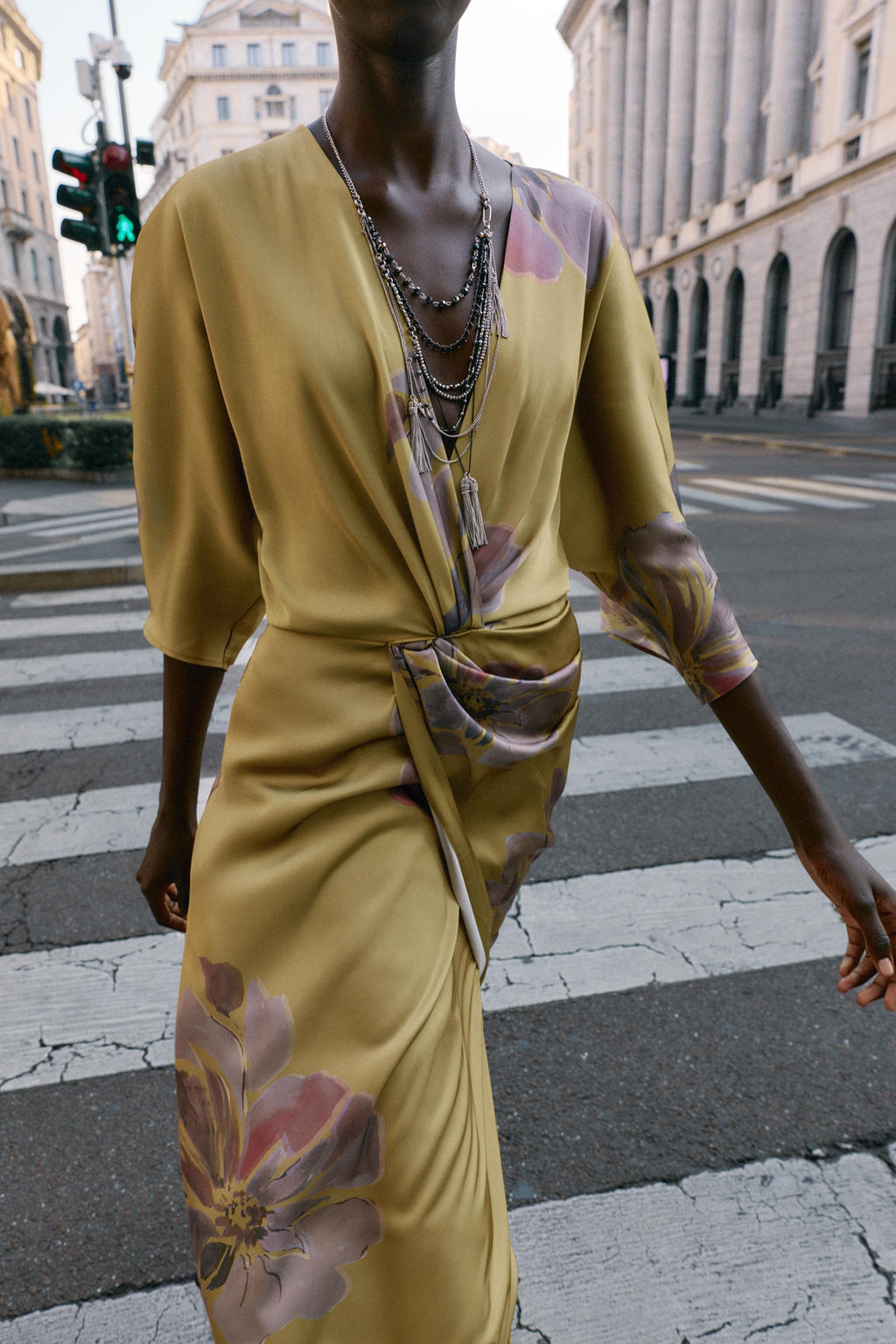 PRINTED SATIN MIDI DRESS - Zara фото 3