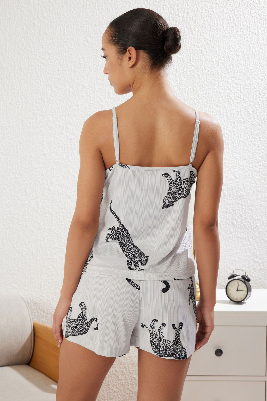 Trendyolmilla Pembe Hayvan Desenli Ip Ask?l? Fitilli Sortlu Orme Pijama Tak?m? THMSS25PT00094 фото 5