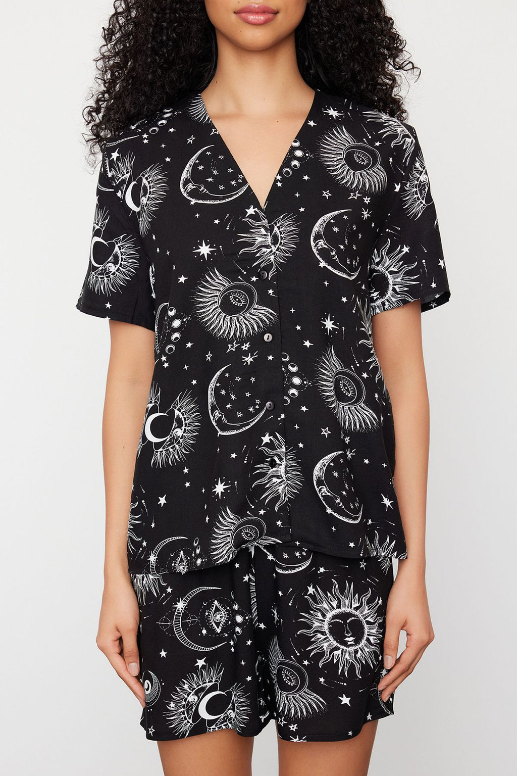 Trendyolmilla Kad?n Couple/Cift Mavi Galaksi Desenli Viskon Sortlu Dokuma Pijama Tak?m? THMSS24PT00135 фото 13