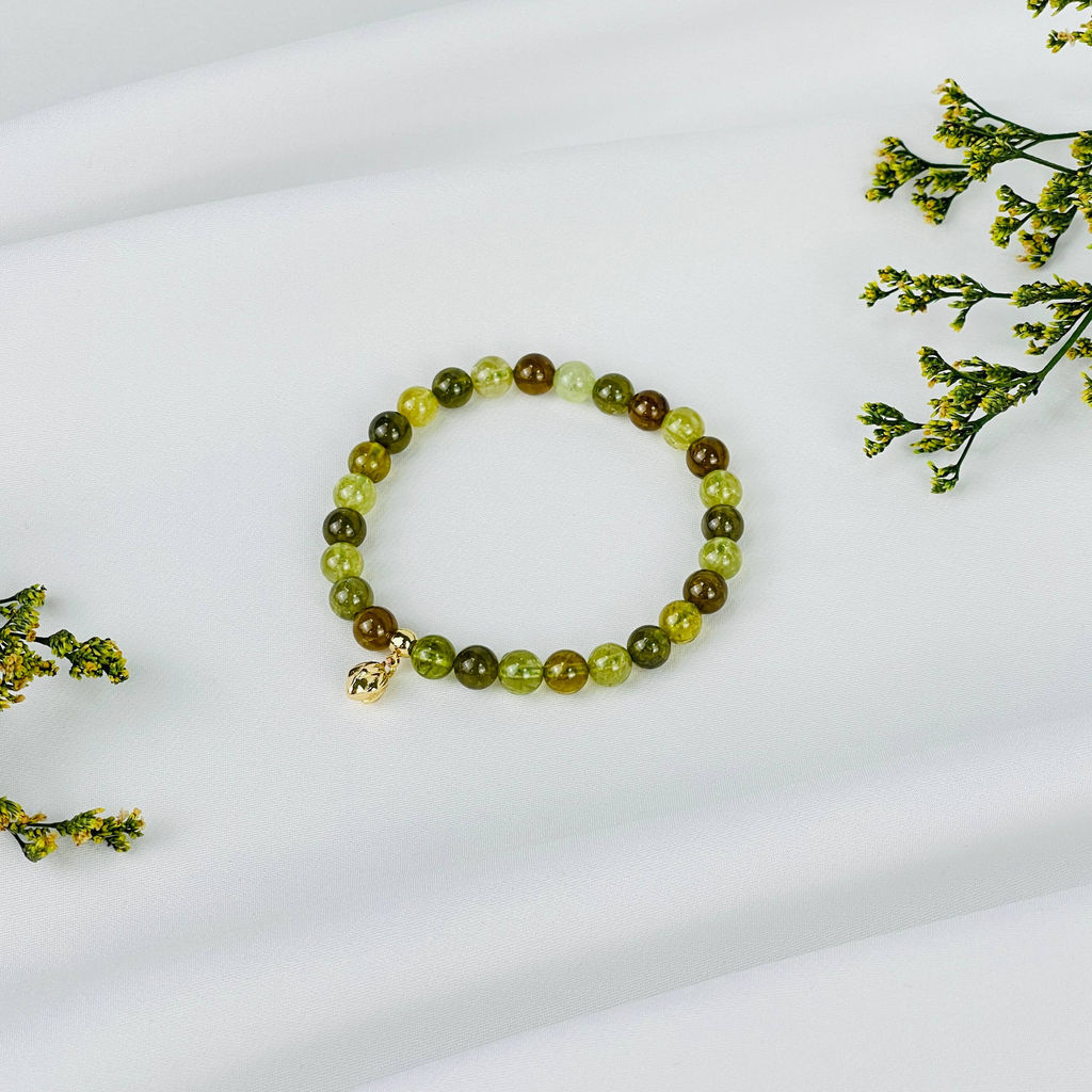 Браслет из зеленого Граната (Гроссуляр) с подвеской - Радуга самоцветов фото 2