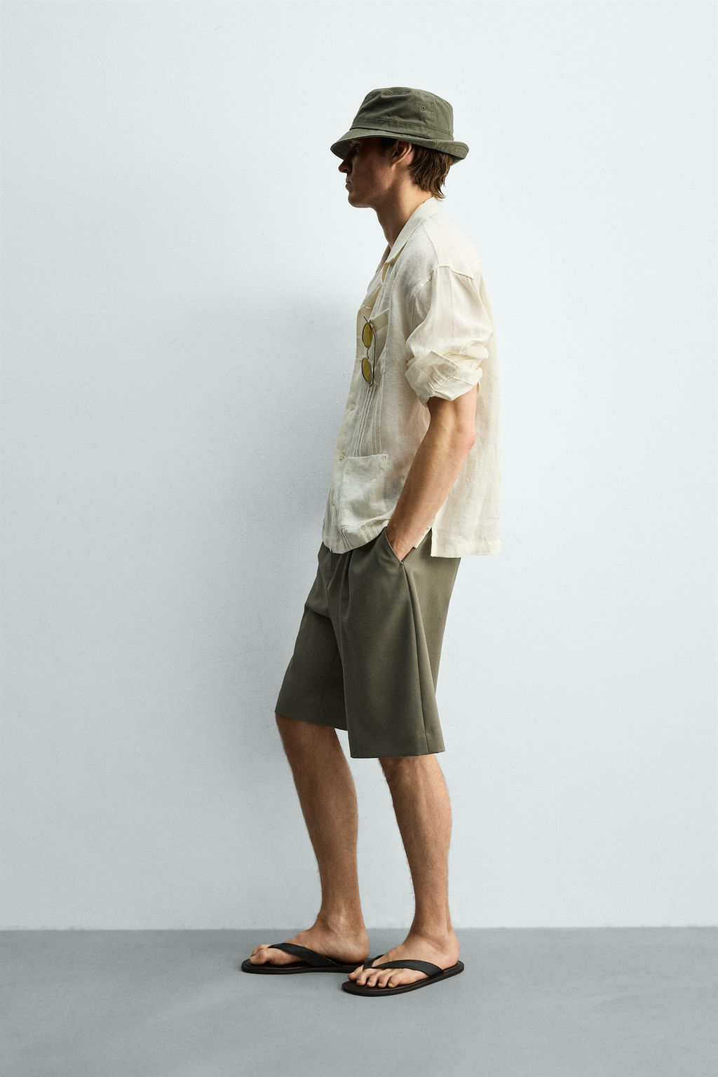 CAMISA RELAXED FIT 100% LINO PLIEGUES / Crudo - Zara фото 4