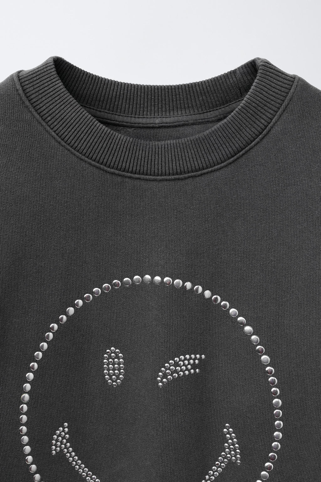 SMILEYWORLD ® STUD SWEATSHIRT - Zara фото 3