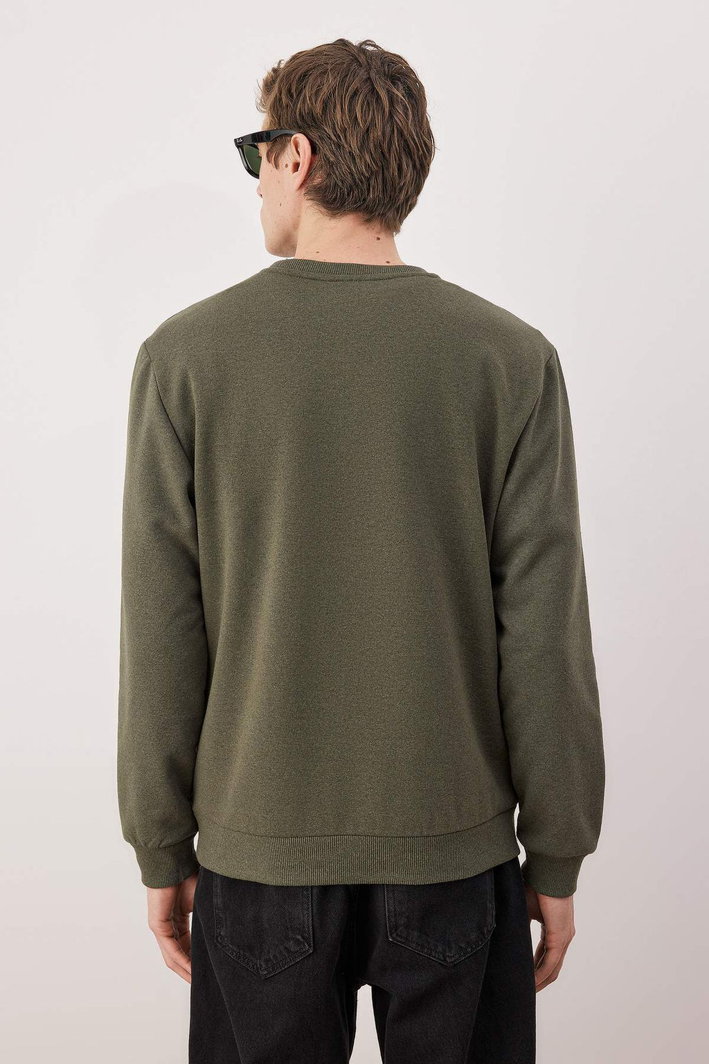 Siyah Regular/Normal Kesim Bisiklet Yaka Kal?n/Ici Sardonlu Sweatshirt TMNAW26SW00018 - Trendyolmilla фото 15