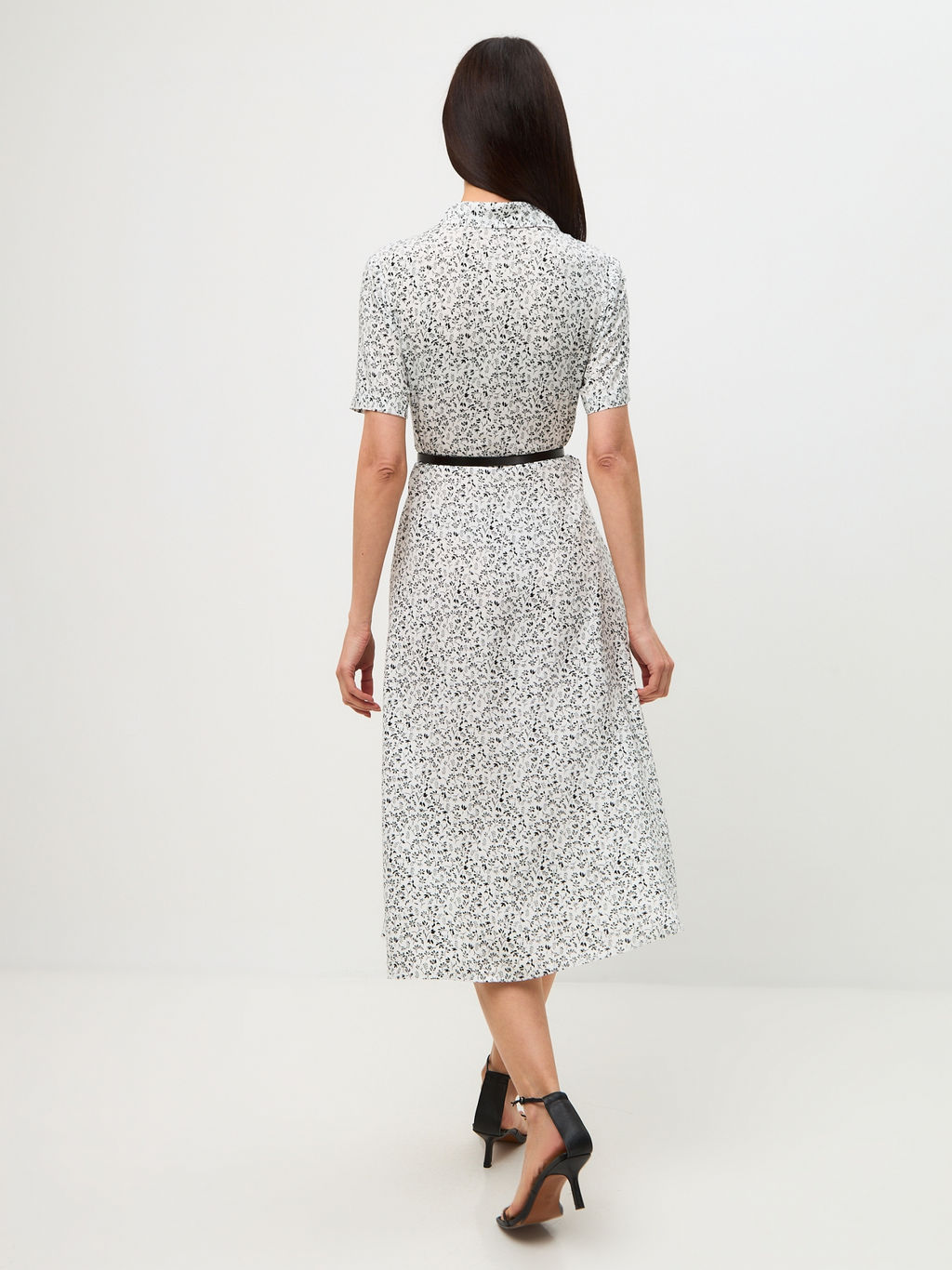 Платье-халат веточки на белом