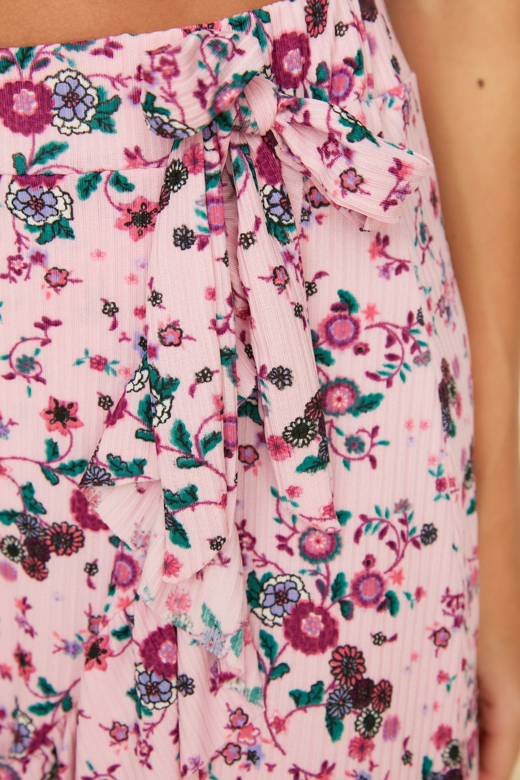 Pembe Bask?l? Volanl? Yuksek Bel Mini Esnek Orme Etek TWOSS21ET0010