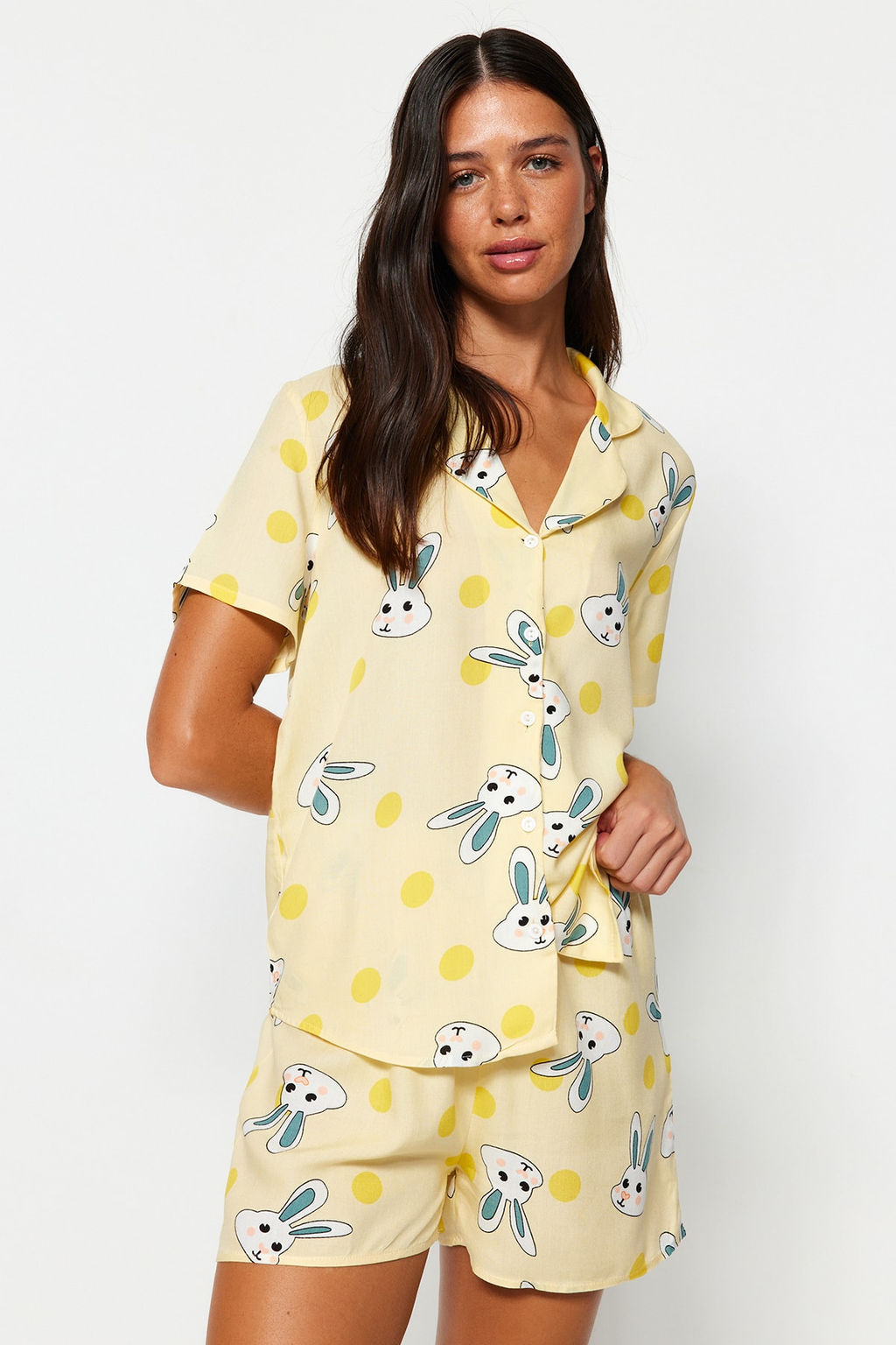 Trendyolmilla Sar? Tavsan Desenli Viskon Sortlu Dokuma Pijama Tak?m? THMSS23PT00235 фото 6