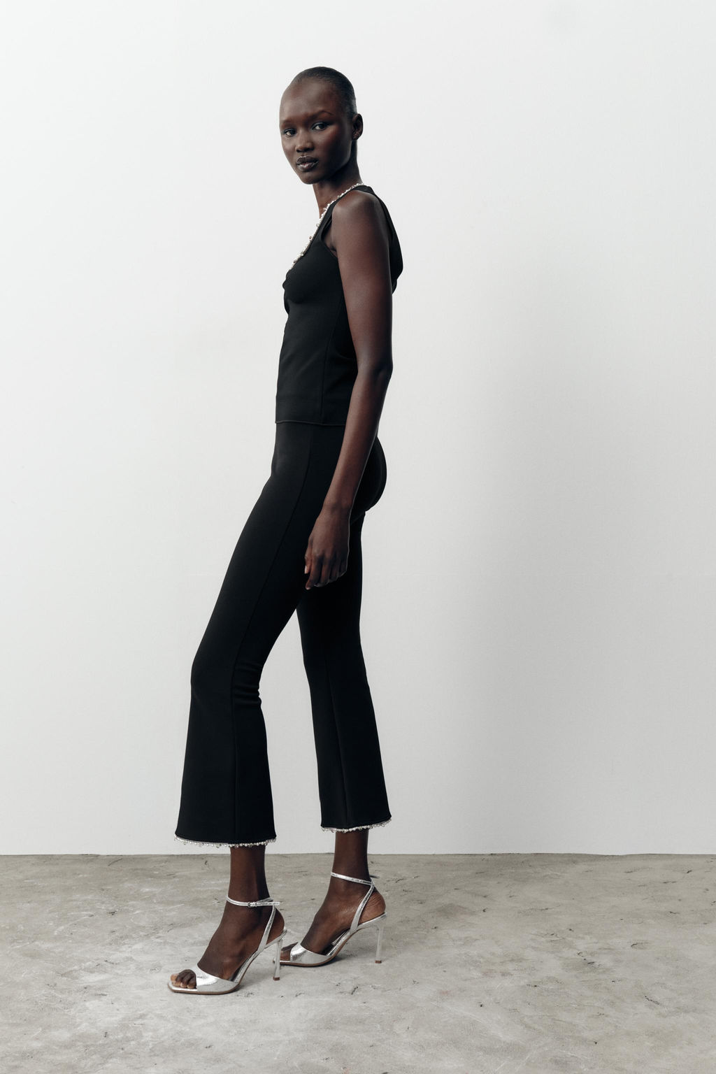 FLARE STRETCH TROUSERS WITH FAUX PEARLS - Zara фото 3