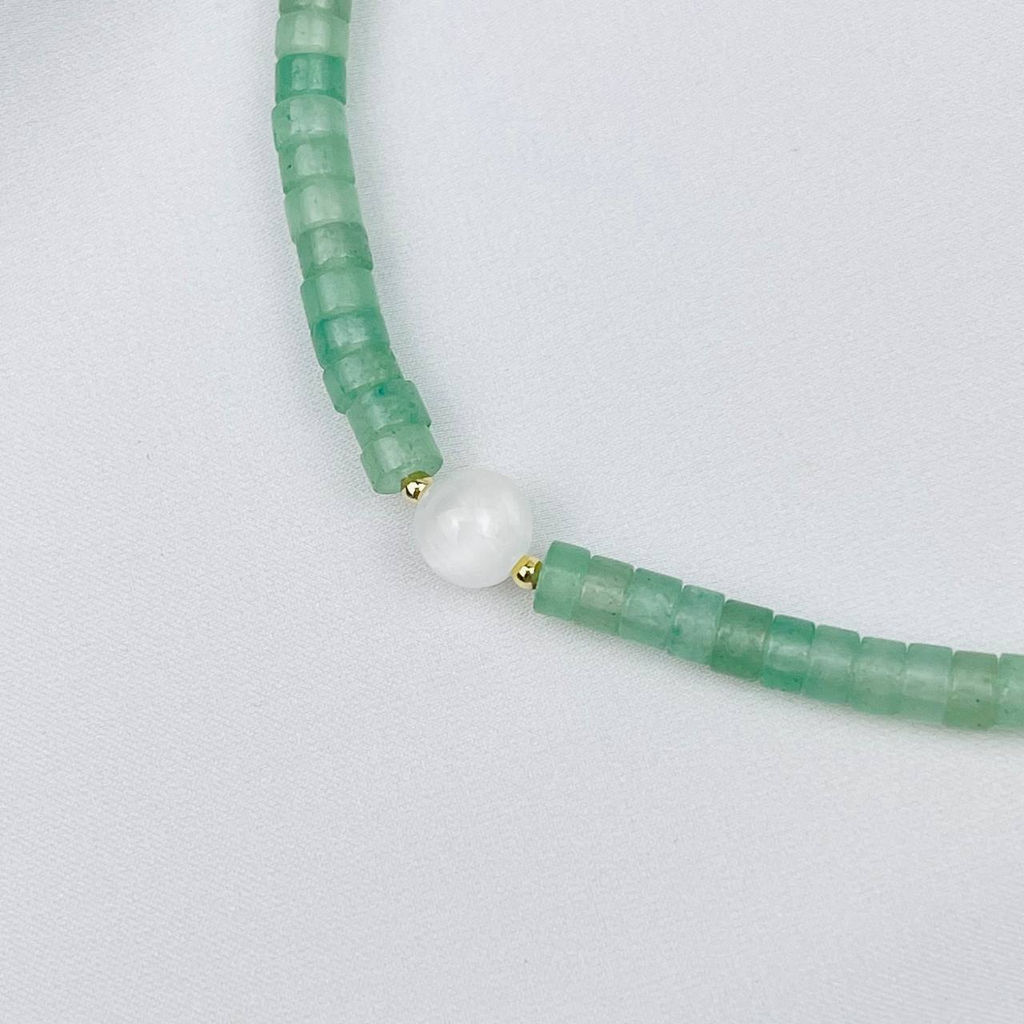Чокер из зеленого Авантюрина и Селенита