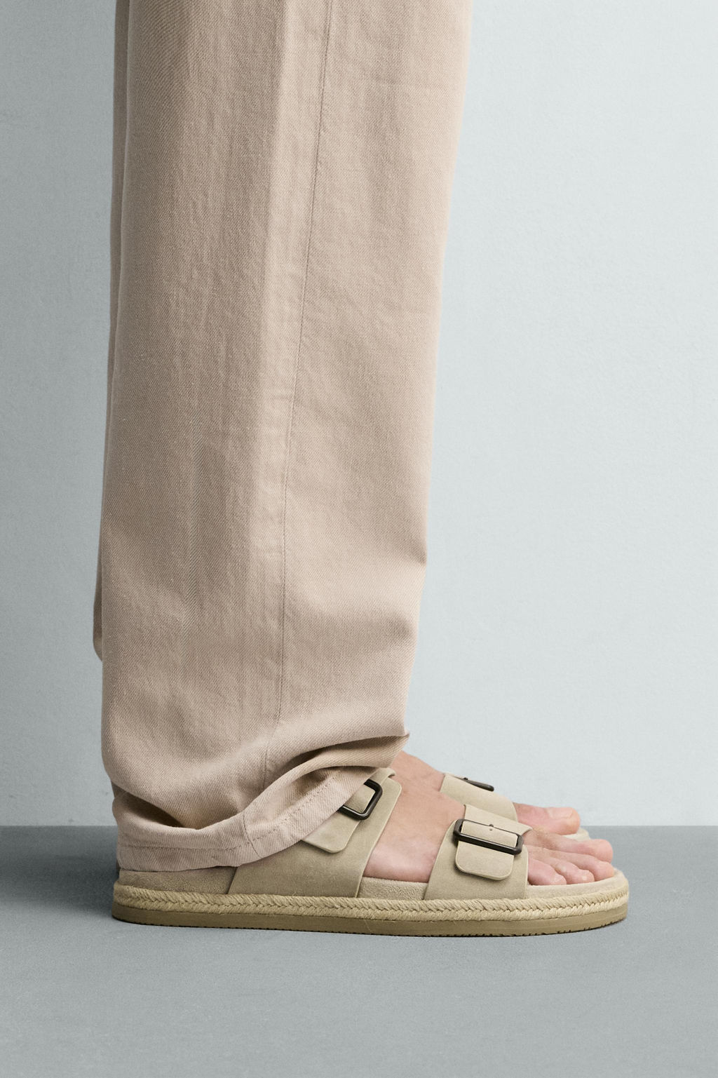SANDALIA PIEL DOBLE TIRA / Gris Topo