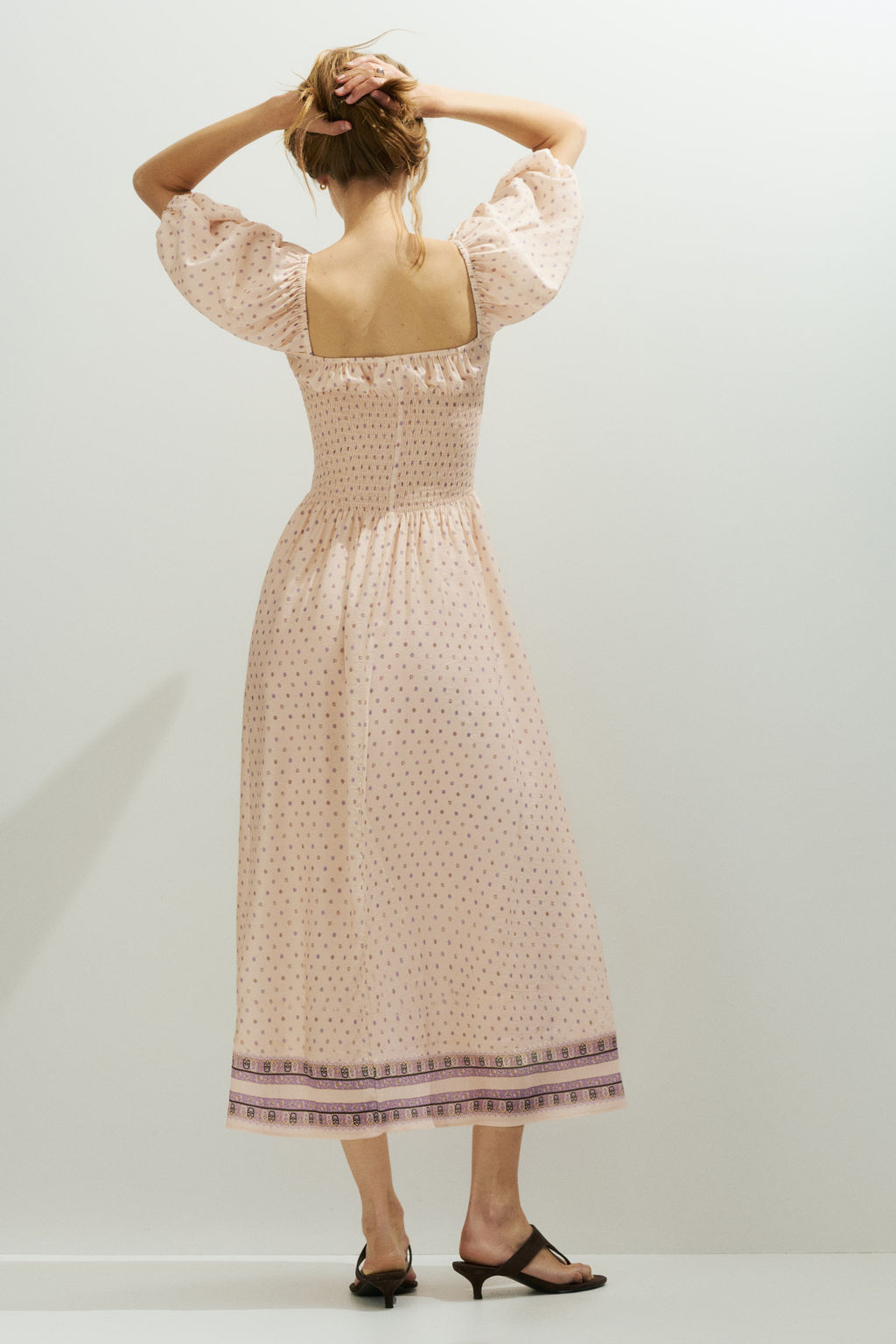 Vestido con cintura nido de abeja - H&m фото 6