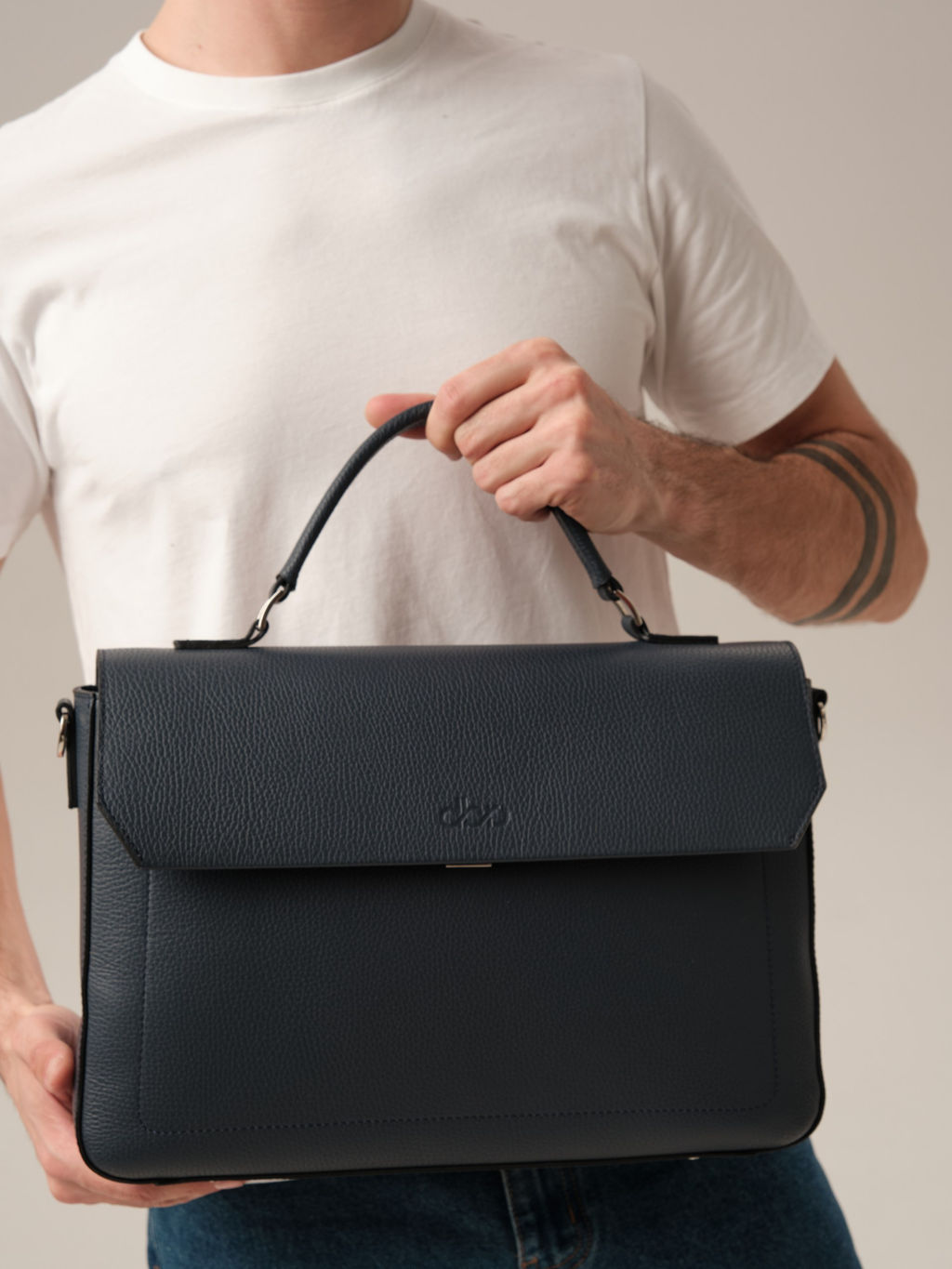 Мужская кожаная сумка Levi DBR 7115 насыщенный синий