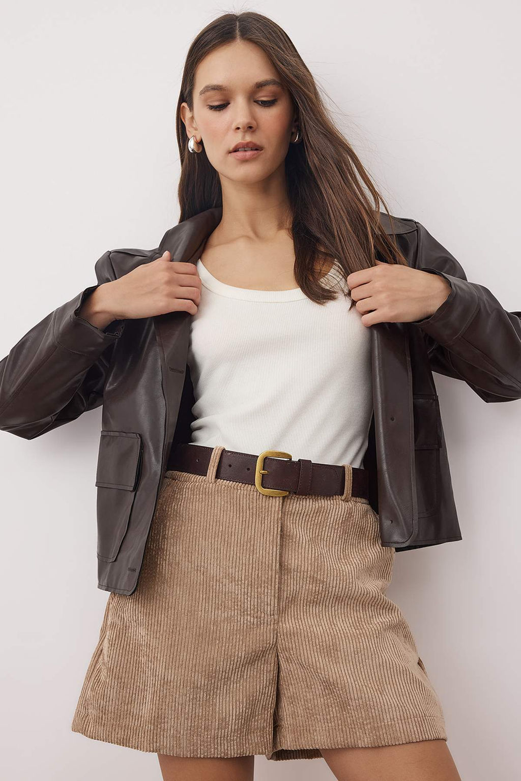 Bej Kadife Basic City Boy Sort & Bermuda TWOAW26SR00038 - Trendyolmilla фото 2