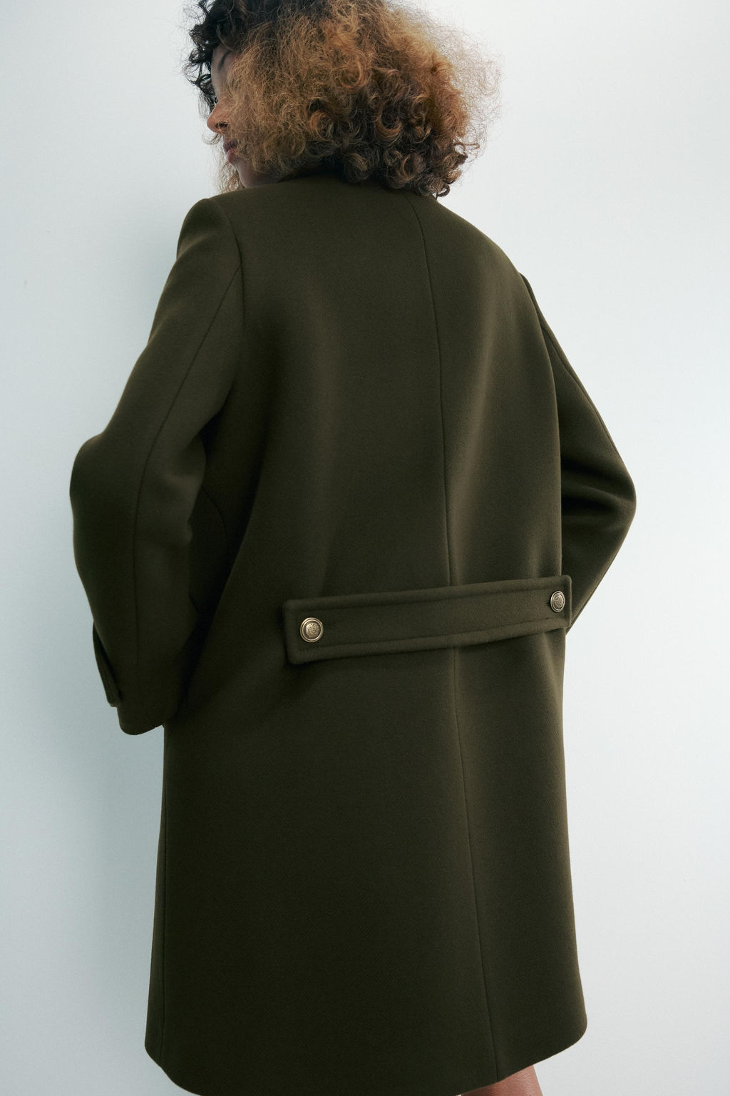 ASYMMETRIC WOOL BLEND COAT WITH BUTTONS ZW COLLECTION - Zara фото 5