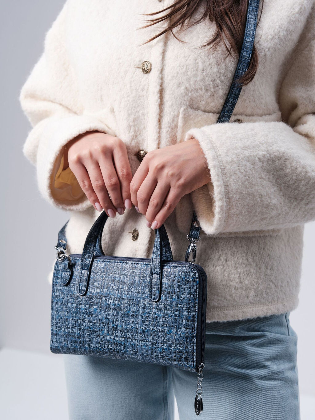 Сумка кожаная Azaro 30850 синий азур