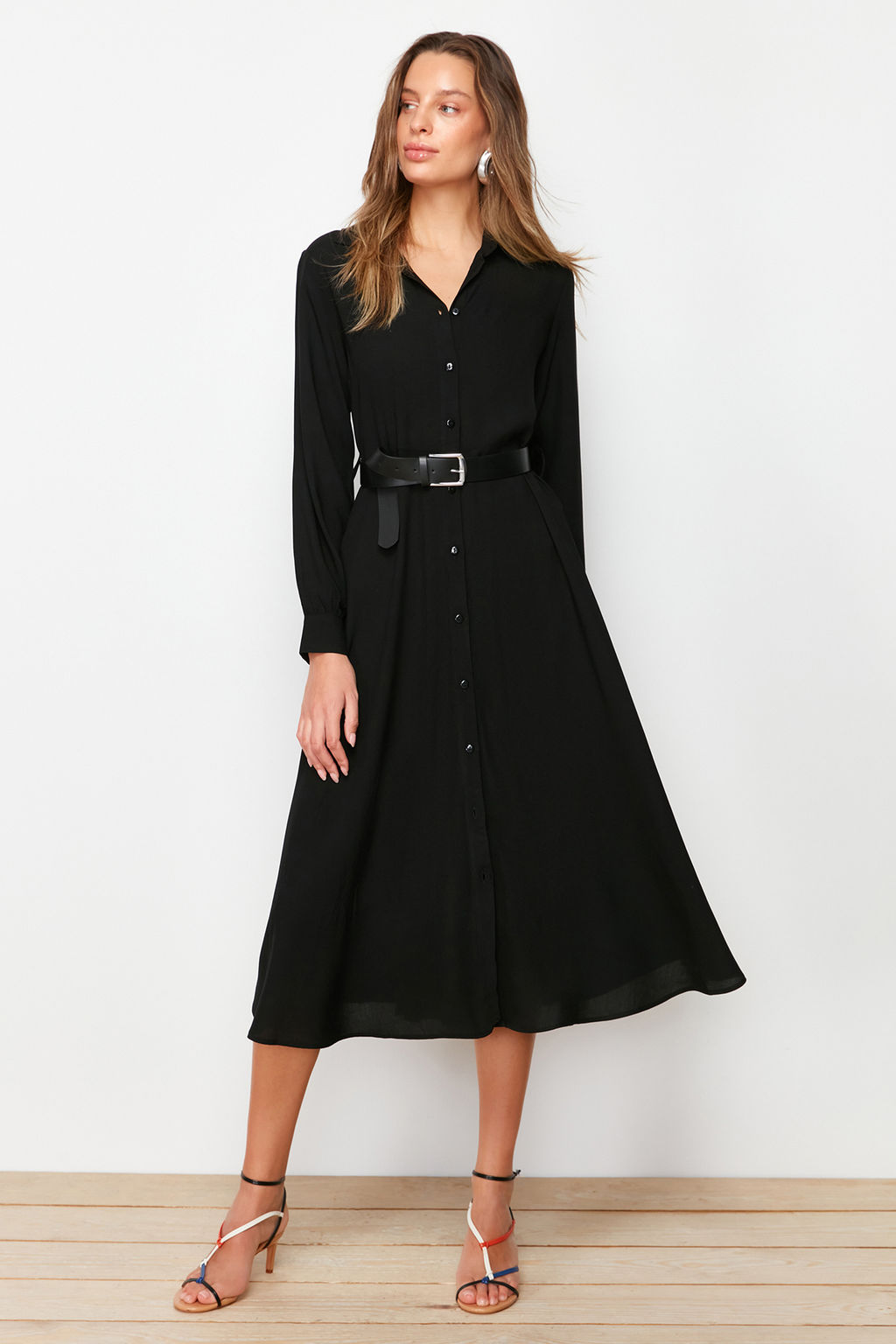 TRENDYOLMILLA Siyah Kemerli Midi Dokuma Gomlek Elbise TWOAW21EL1428  фото 12