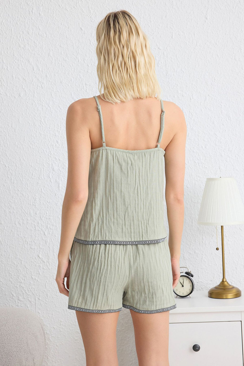 Trendyolmilla Yesil %100 Pamuklu Etnik Serit Aksesuarl? Muslin Sortlu Dokuma Pijama Tak?m? THMSS25PT00135  фото 5