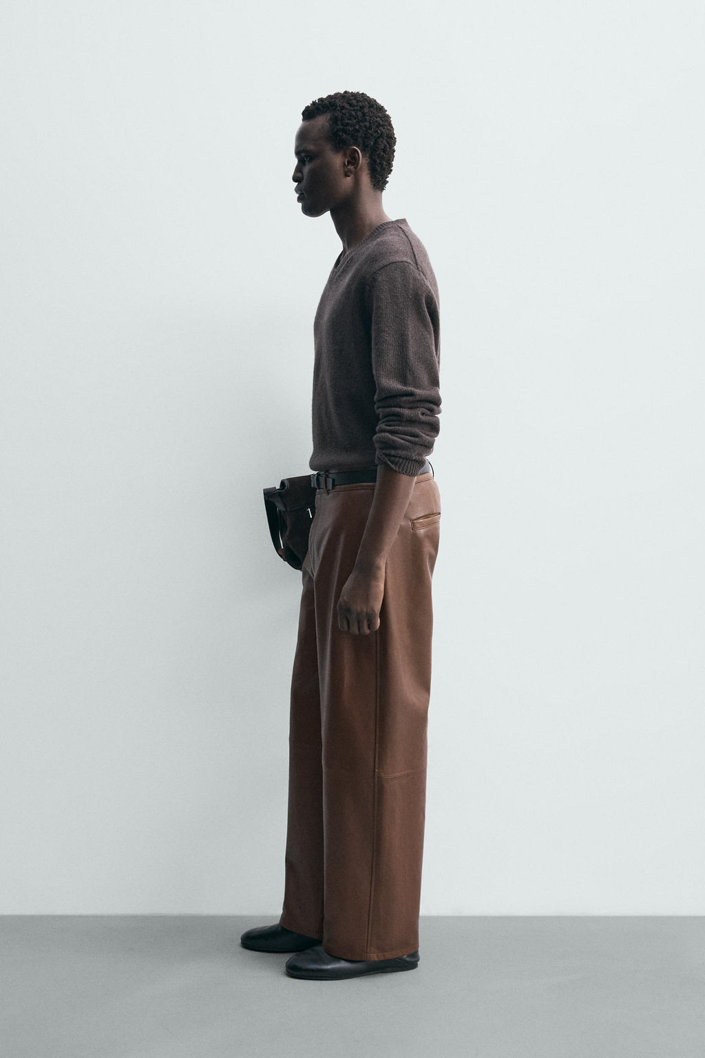 LEATHER BALLOON FIT TROUSERS - Zara фото 4