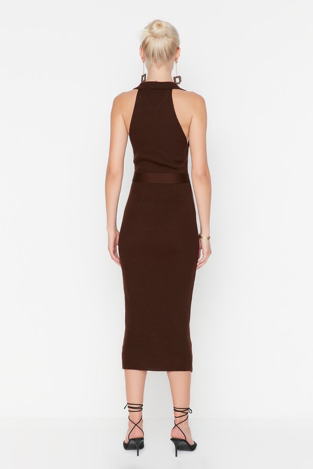 TRENDYOLMILLA Mavi Midi Triko Kemer Detayl? Elbise TWOSS22EL1031  фото 12